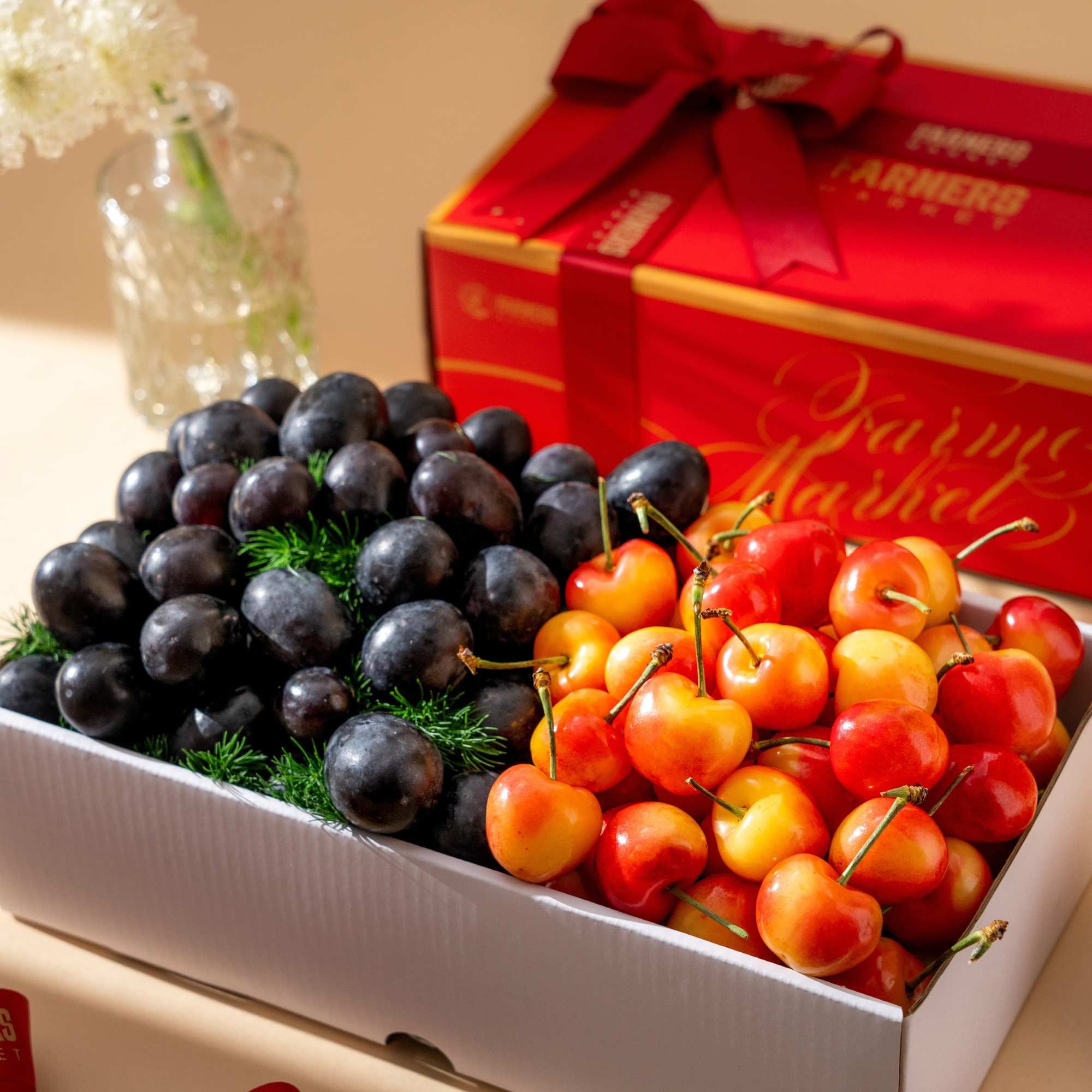  Thùng Cherry Vàng Và Nho Đen 1Kg 