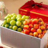  Thùng Cherry Vàng Và Nho Xanh 2Kg 