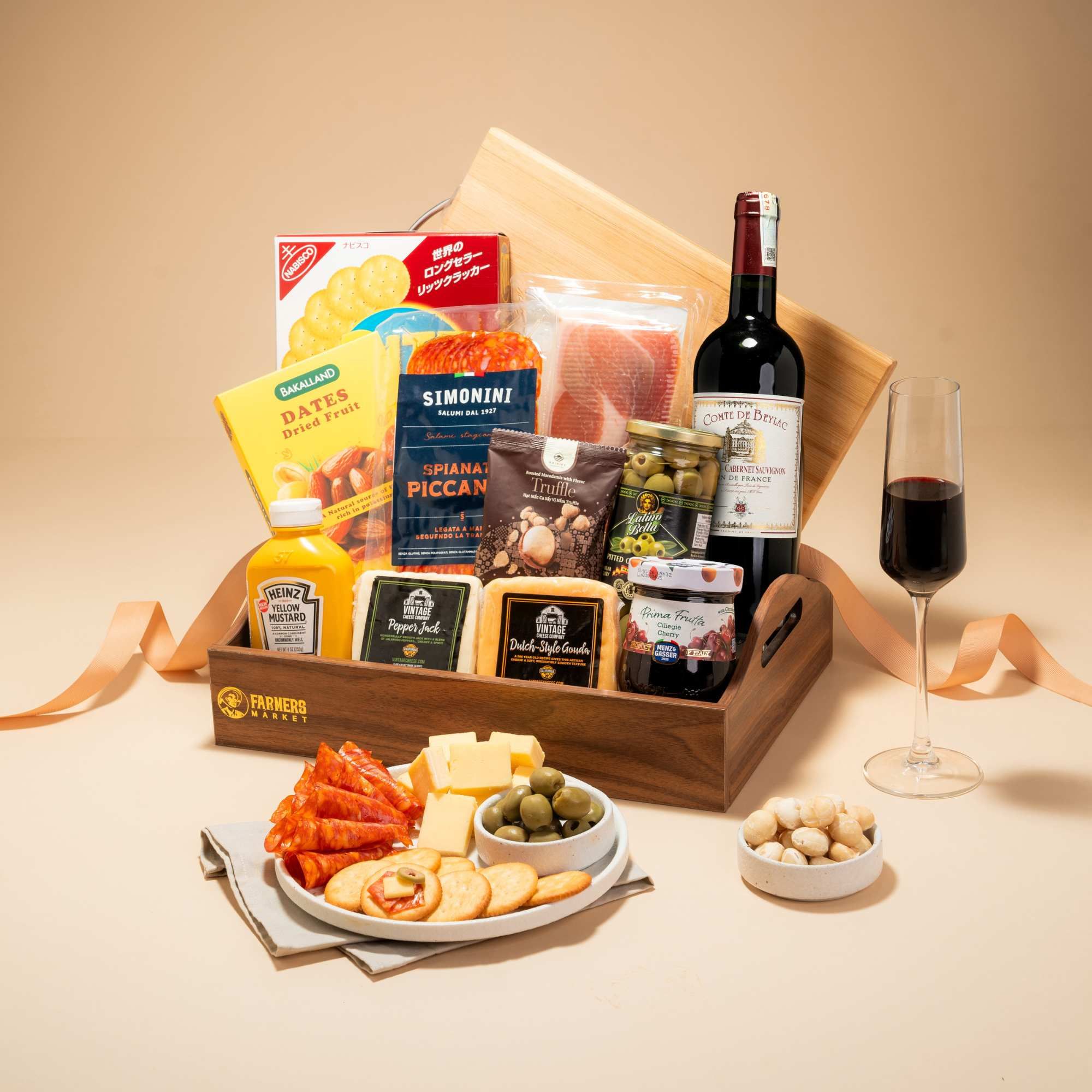  Wine & Charcuterie Wooden Tray / Khay Thịt Nguội và Rượu Vang Tinh Tế 