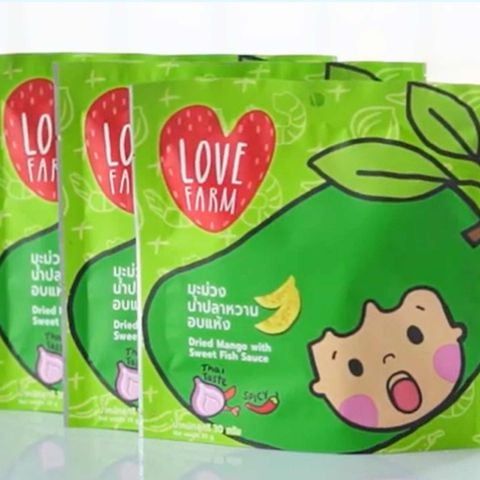  Xoài sấy dẻo lắc mắm Love Farm 30g 