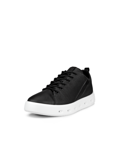 ECCO Street 720 W