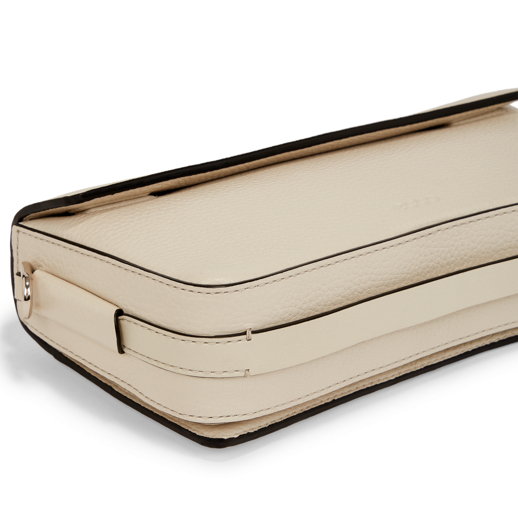 ECCO Pinch Bag Compact