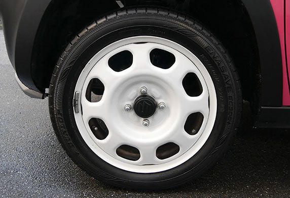 Làm Bóng Chi Tiết Da, Nhựa, Cao Su Nội Thất Xe Ô tô Và Làm Bóng Lốp Xe Ô tô  - Leather & Tire Wax | Soft99 - Made in Japan | L-29