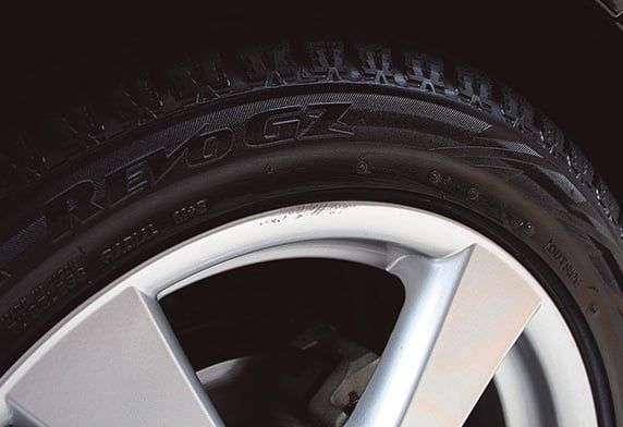 Miếng Dán Che Vết Trầy Mâm Xe Ô Tô - Alloy Wheel Repair Patch | Soft99 - Made in Japan | BP-21