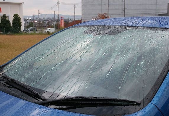 Phủ Nano Kính xe ô tô loại lớn. Độ bền 3 tháng - Glaco Roll On Large | Soft99 - Made in Japan | G-38