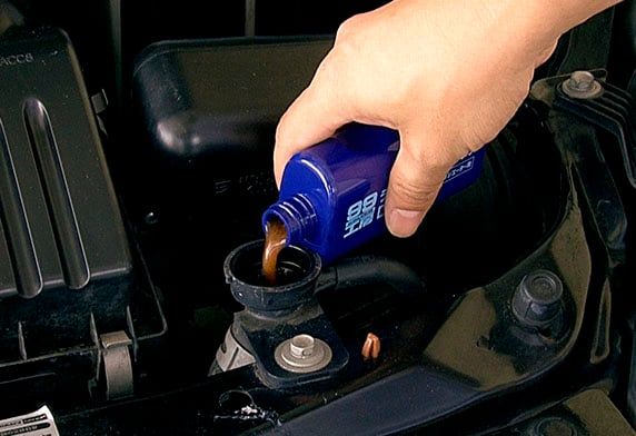 Dung Dịch ngăn ngừa và xử lý rò rỉ két nước - Radiator Stop Leak | Soft99 - Made in Japan | B-112
