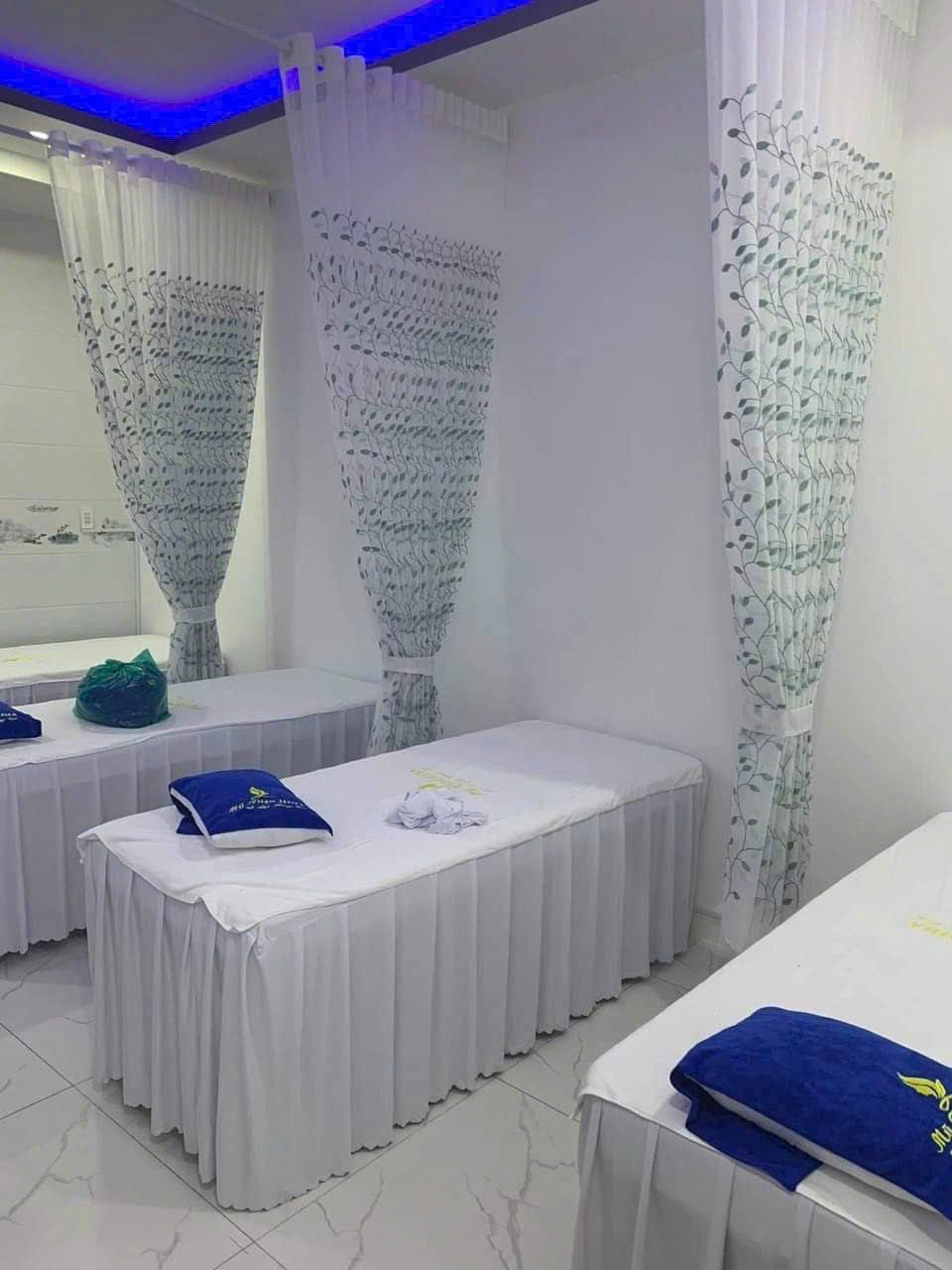 Rèm Spa Voan Thêu Hoa