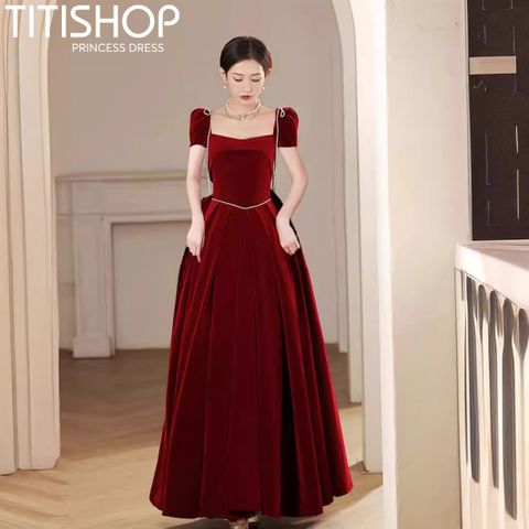 Đầm Công Chúa Lớn ( 35-75Kg )