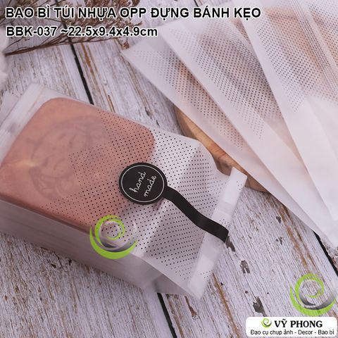  BAO BÌ DÀI 22.5x9.4x4.9cm TÚI NHỰA OPP ĐỰNG BÁNH KẸO TRONG MỜ CHẤM BI ĐEN BBK-0037 