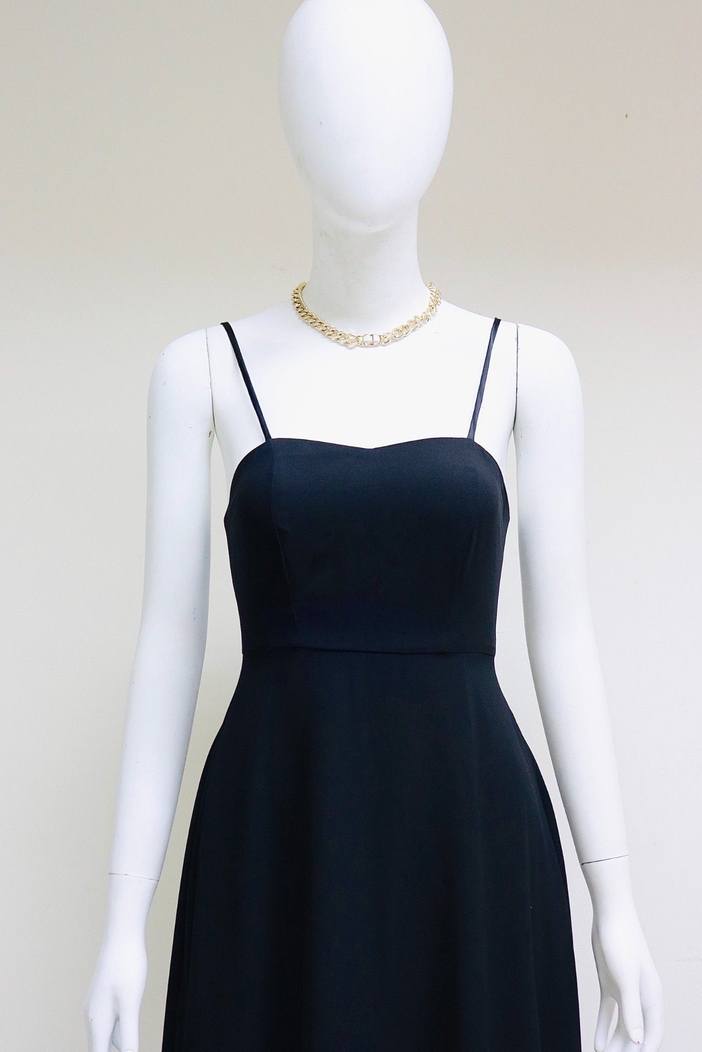 Váy 2 Dây Màu Đen Cao Cấp Giá Khuyến Mãi Chất Từng Đồng Sendovn