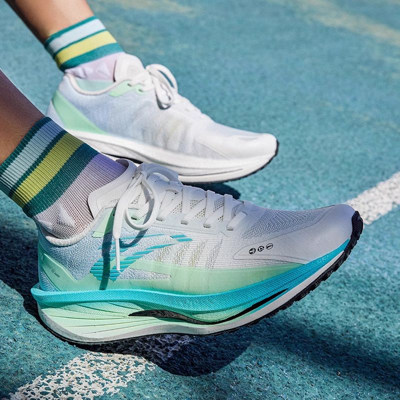 Giày chạy thể thao nam ROCKET 6 PRO ANTA 1124D5563-2