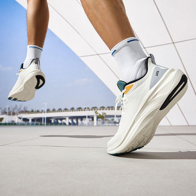 Giày chạy thể thao nam BASIC RUNNING ANTA 912515514-4