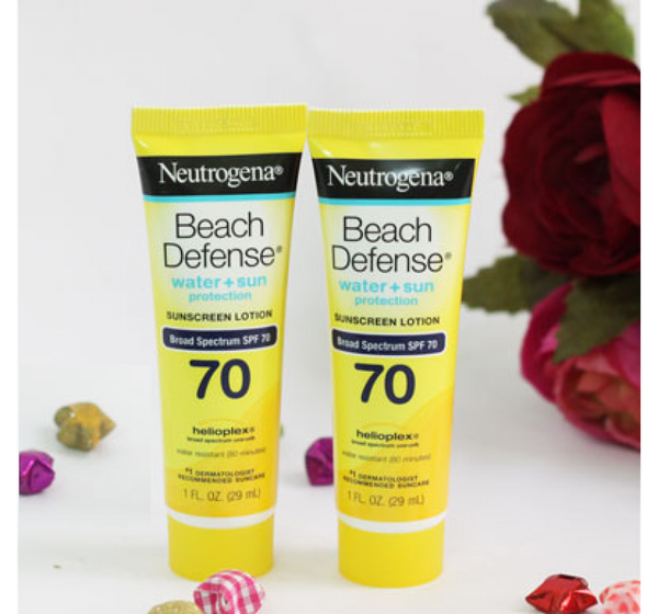 Bộ sản phẩm xịt chống nắng Neutrogena Beach Defense SPF 70