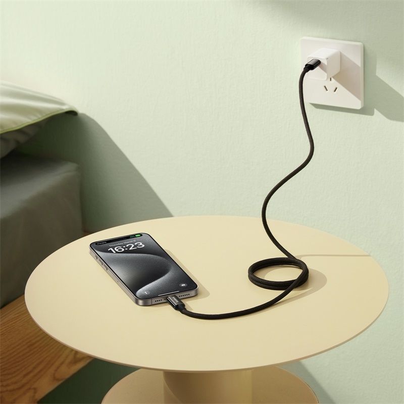 Cáp Sạc Nhanh Dây Nam Châm Chống Rối Baseus Tungsten Gold Magnetic C to C 100W (5A/100W)