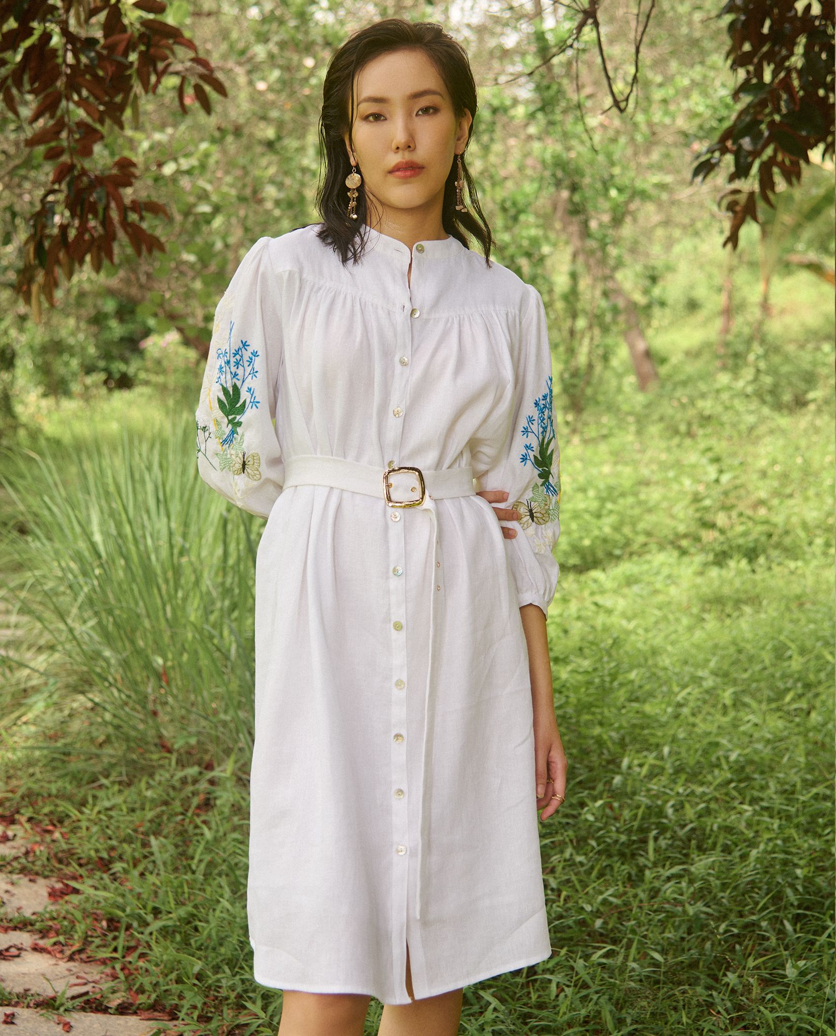  Đầm Linen Thêu Tay Mơ DRE206 