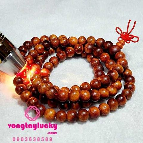 chuỗi gỗ huyết long nu, gỗ huyết long tự nhiên, gỗ huyết long nu 8li, chuỗi trừ tà, công dụng của gỗ huyết long, chuỗi 108 hạt, gỗ huyết long 8li quấn tay, gỗ huyết long đeo cổ