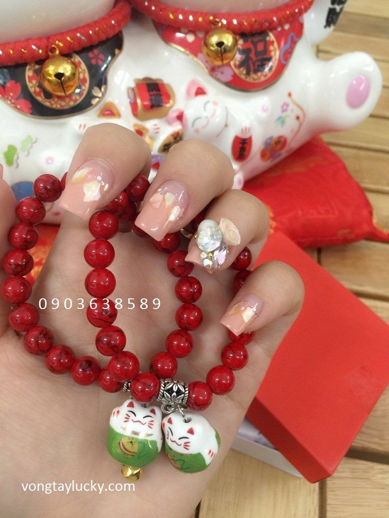 Vòng tay mèo sứ xanh lá MANEKI NEKO mix đá phong thủy san hô đỏ cặp đôi cực xinh MS0027