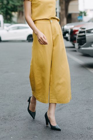  Quần Culottes Office Linen Vàng 