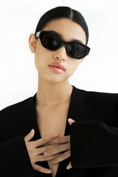 Mắt Kính Floralpunk Arden Sunglasses - Black