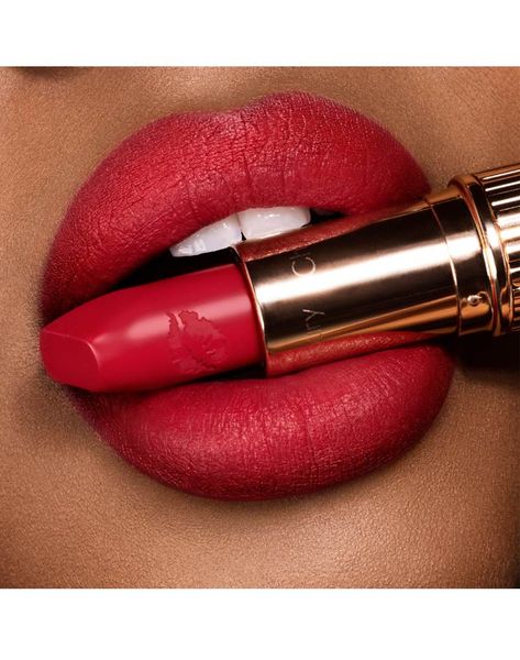  Son Charlotte Tilbury Hot Lips Carina's Love 