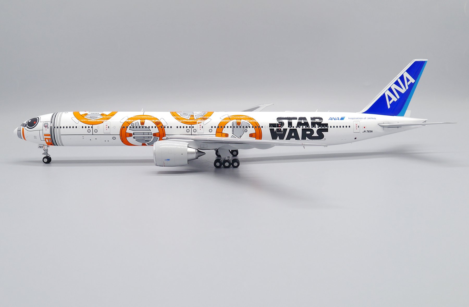 ANA 777-300ER JA789A BB-8 1/200 おまけ付き 1/200 B777-300ER ANA STAR WARS/スターウォーズ BB-8 JA789A