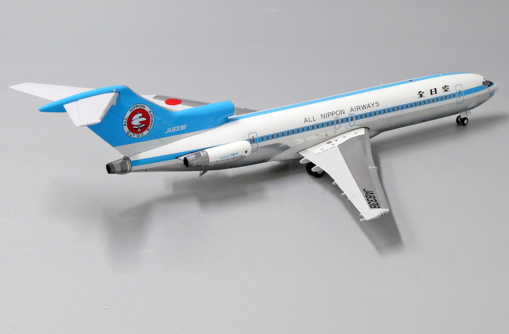 ANA Boeing 727-200 JA8338 JC Wings 1:200 EW2722005 PandaFox Toys