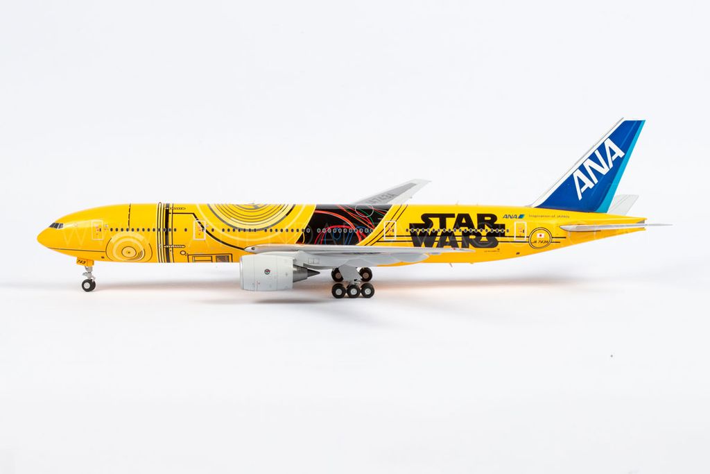 ANA Boeing 777-200ER JA743A Star Wars C-3PO JC Wings 1:200 EW2772005