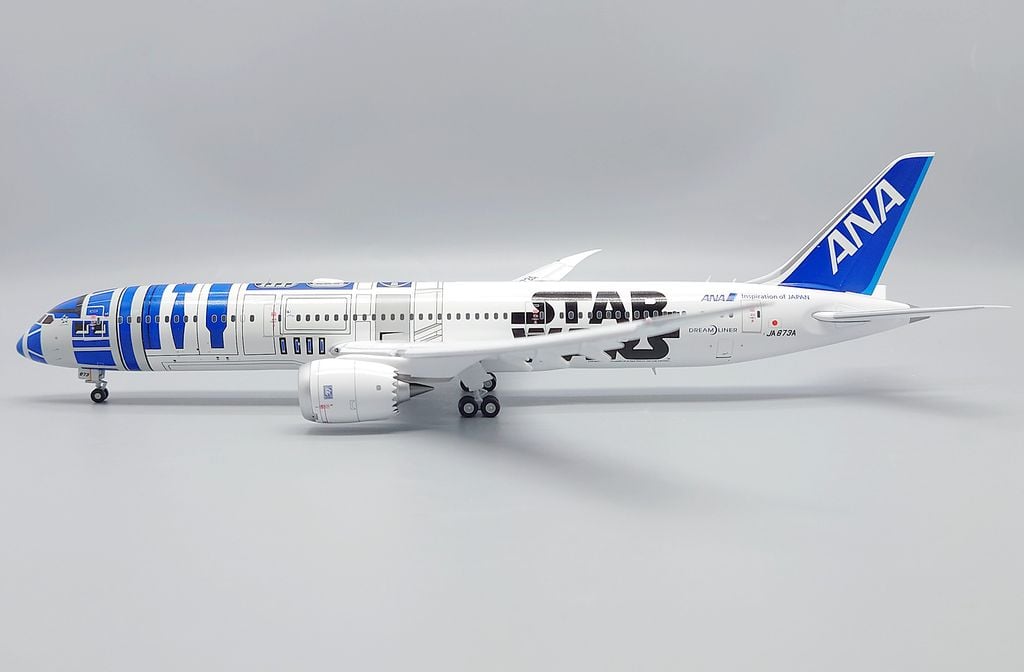 ANA Boeing 787-9 Flaps Down JA873A Star Wars R2-D2 JC Wings 1:200 EW2789009A