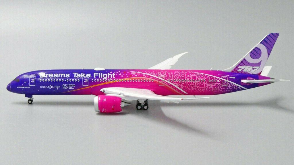 House Color Boeing 787-9 Flaps Down N1015B Dreams Take Flight JC Wings 1:400 EW4789010A
