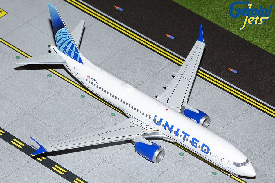 United Boeing 737 MAX 8 N27251 GeminiJets 1:200 G2UAL1054