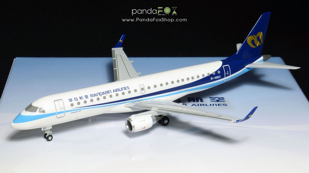 Mô Hình Máy Bay Mandarin Airlines Embraer 190 B-16821 | Hogan 1:200