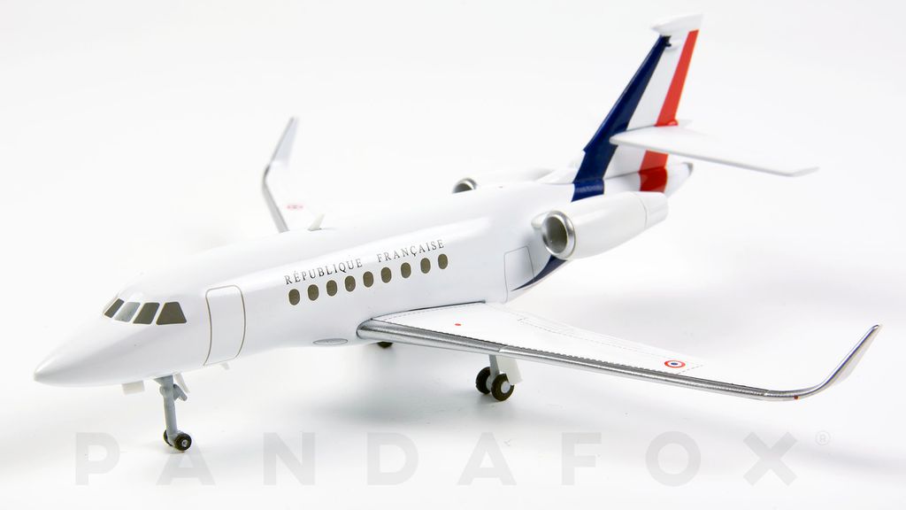 French Air Force Falcon 2000LX Hogan 1:200 HG5842