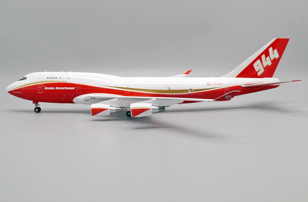 Global Super Tanker Services Boeing 747-400BCF N744ST JC Wings 1:200 JC2GSTS0068 XX20068