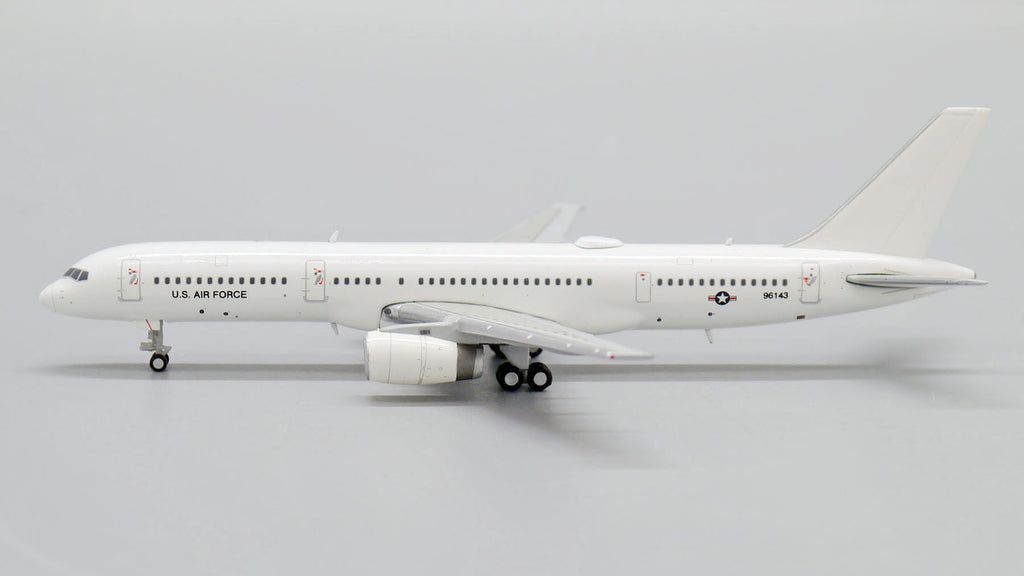 USAF Boeing 757-200 (C-32B) 99-6143 JC Wings 1:400 LH4AFO253 LH4253