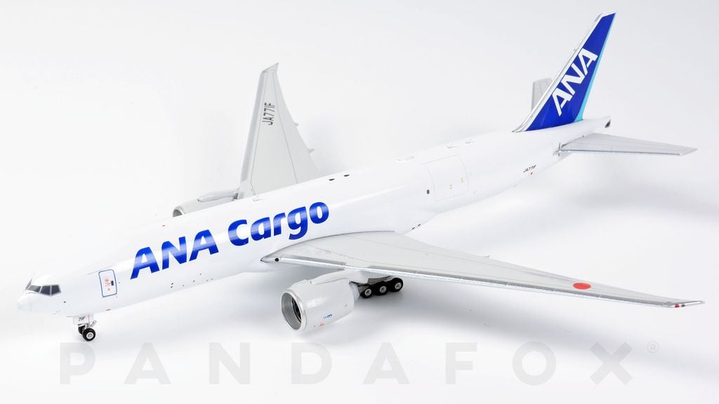 Mô Hình Máy Bay ANA Cargo Boeing 777F JA771F | Phoenix 1:400