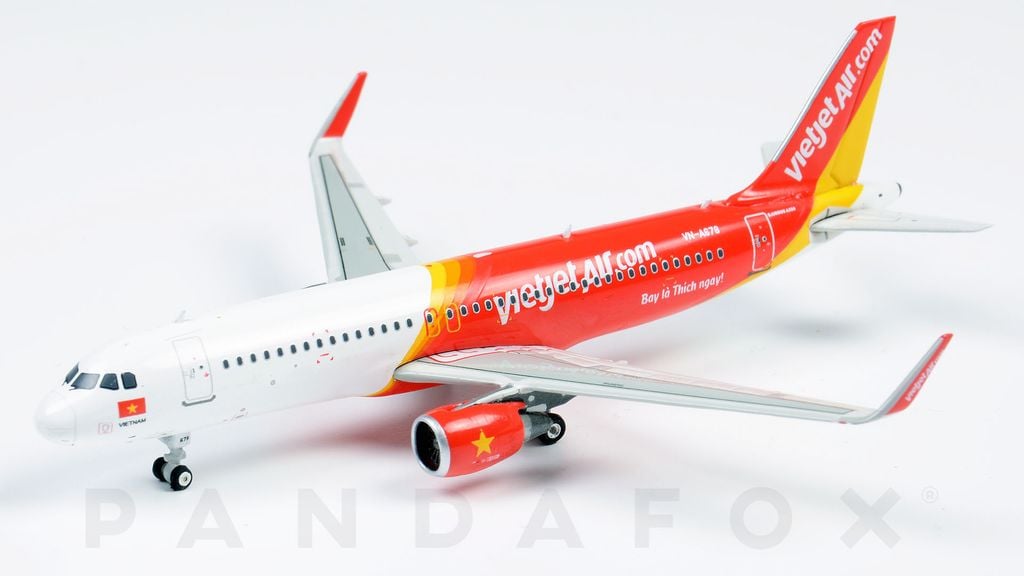 Mô Hình Máy Bay VietJet Air Airbus A320 VN-A678 | Phoenix 1:400