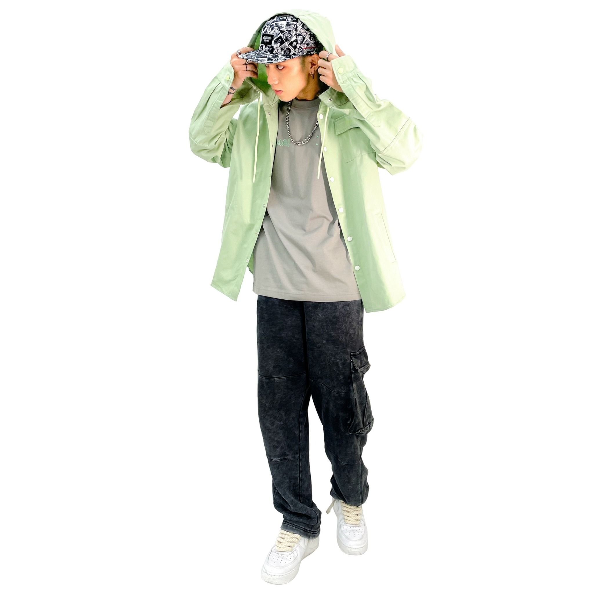 /public icon/ ZIGZAG HOODED KHAKI JACKET™