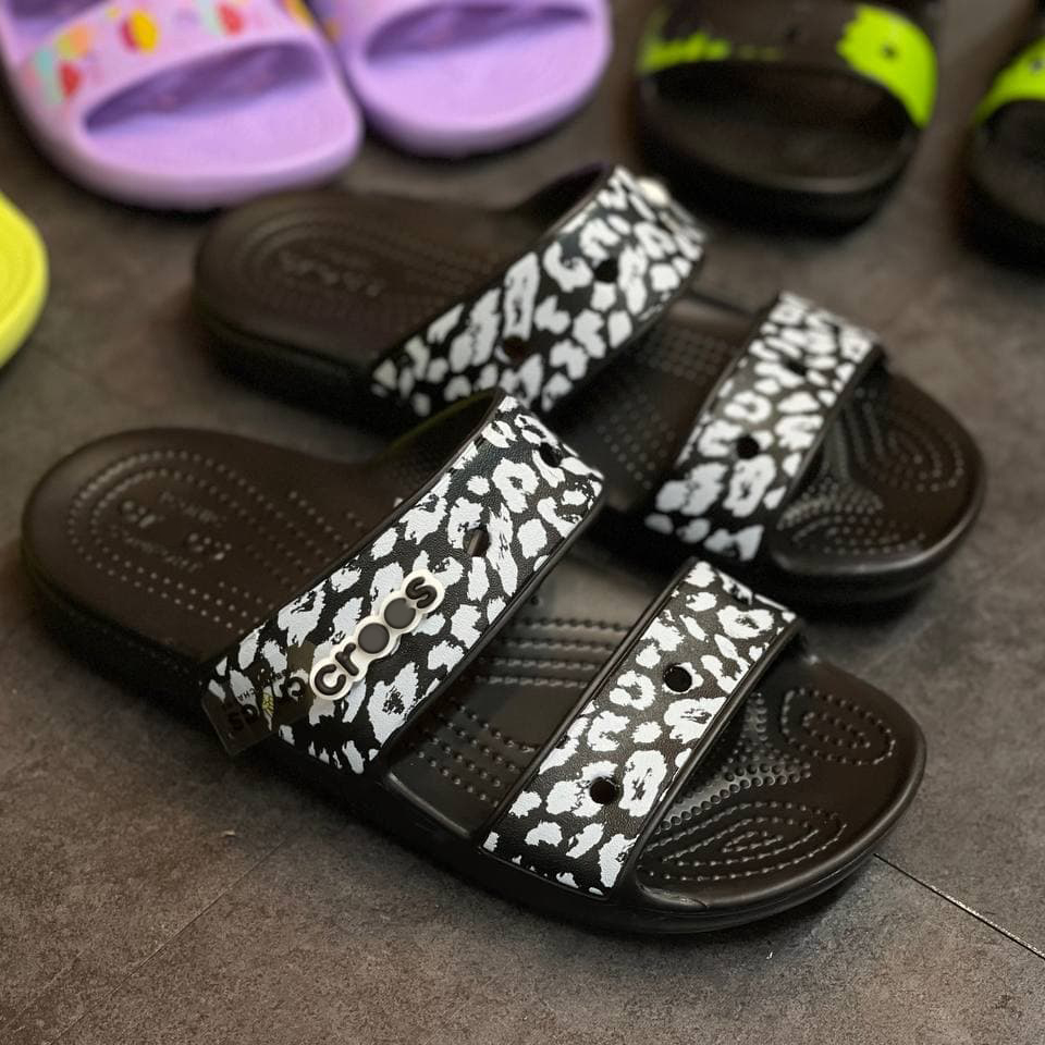 Crocs Sandal Classic – Sấu Vui Vẻ