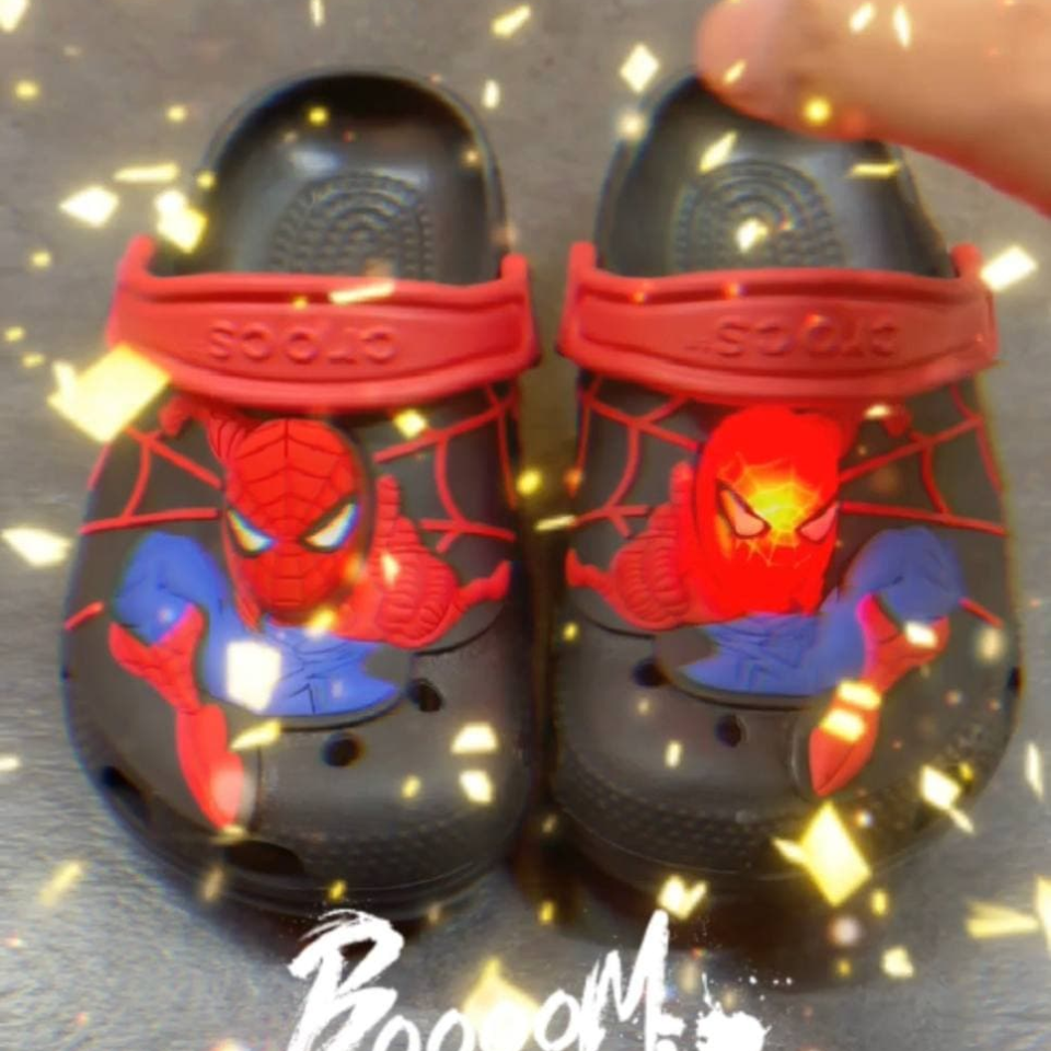 Crocs Kid Spider Man Light – Sấu Vui Vẻ