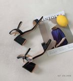  Sandal 