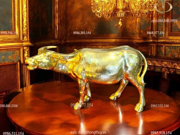 Tượng Trâu vàng phong thủy bằng đồng dát vàng 24k