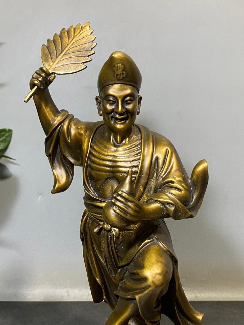 Tượng tế công cao 30cm nặng 4,9kg