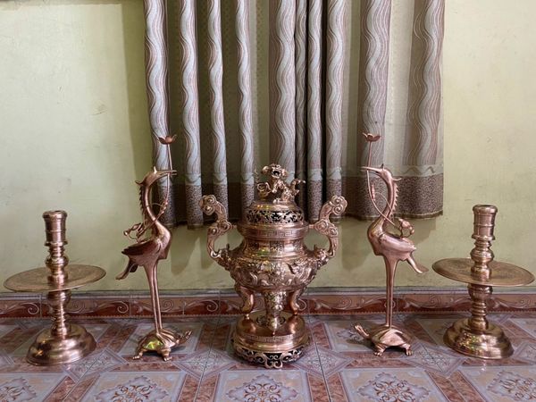 bộ đỉnh đồng đỏ ngũ sự  cao 70cm nặng 58,5kg hàng kĩ