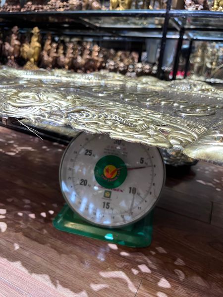 Cuốn thư câu đối bằng đồng 1m55 dày 5zem