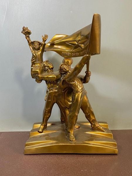 Tượng đài chiến thắng Điện Biên Phủ