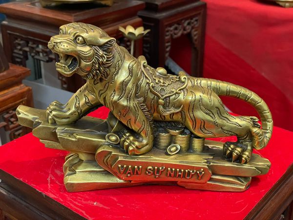 tượng hổ phong thủy đá vạn sự như ý bằng đồng