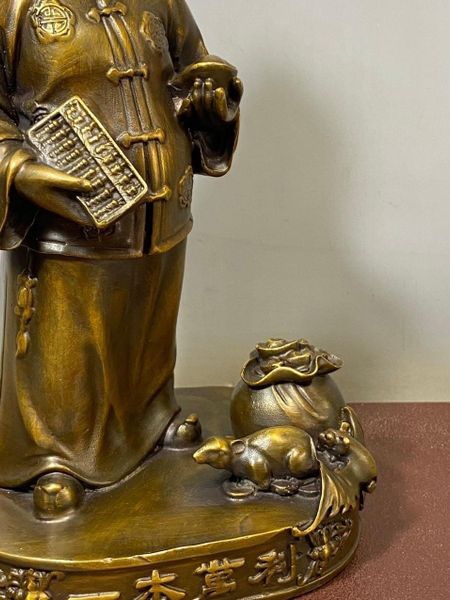 Tượng Quản gia cao 30 nặng 2,5 kg