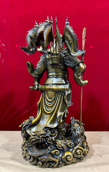 Tượng Quan công ngũ kỳ cao đến đầu 68 cm đến đao 76 cm nặng 30 kg