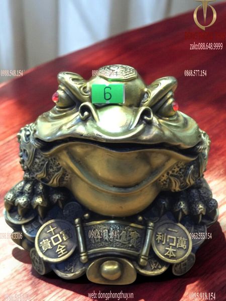 Cóc ngậm tiền bằng đồng cao 18 ngang 21,5 dài 21,5 nặng 2,5kg