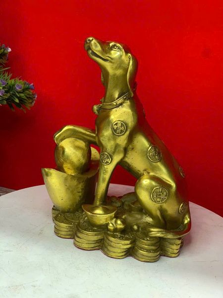 Tượng chó phong thuỷ bằng đồng cao 22cm ngang 17cm nặng 2kg